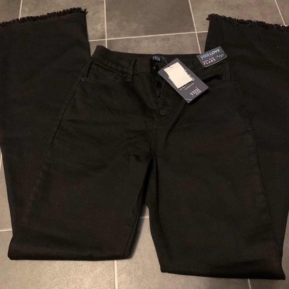 Juniors New high rise flare jeans size 5 black